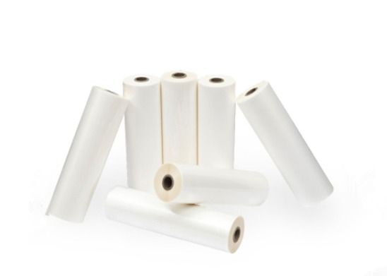 Хорошая цена. Защитный слой с самоклеящейся защитной пленкой из ПЭТ-пленки шириной 1000 мм с электростатическим рассеивающим устройством для джамбо-роллов онлайн